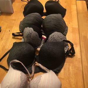 5 Victoria secret bras